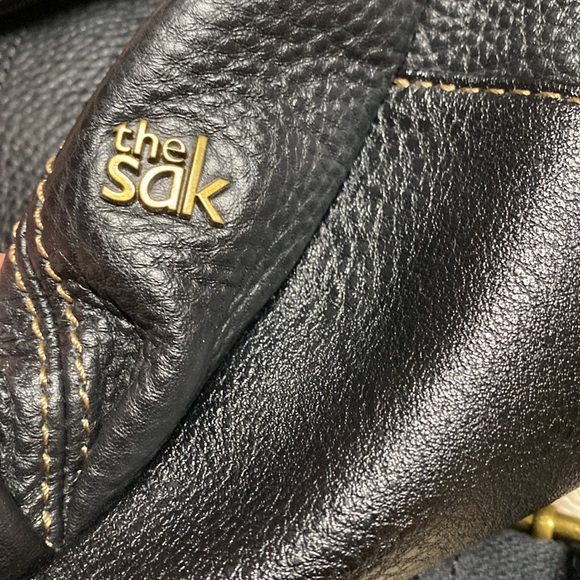The sak Deena flop crossbody bag black pebbled leather purse fold over zip flap - Picture 11 of 12
